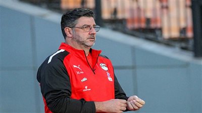 النشرة الرياضية.. موقف فيتوريا ومعسكرات إعداد منتخب مصر 