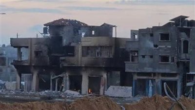 عاجل| لَتُفْسِدُنَّ فِي الْأَرْضِ مَرَّتَيْنِ.. جيش الاحتلال يحرق منازل الفلسطينيين (صور)