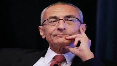 الرئيس الأمريكي يعين جون بوديستا مبعوثًا للمناخ خلفًا لجون كيري