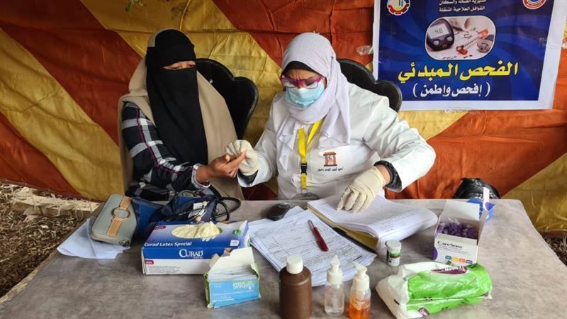 الكشف على ١٠٠٣ مواطن