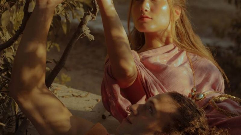 10 صور تروي قصة رومانية