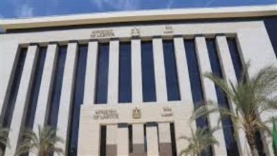 وزارة العمل: 3261 فُرصة عمل متوفرة في 38 شركة خاصة بـ 13 مُحافظة