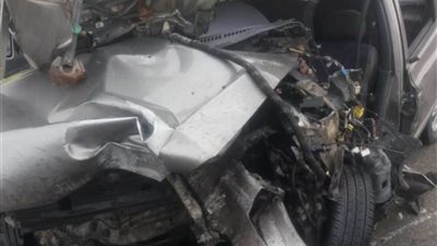 إصابة 5 أشخاص إثر انقلاب سيارة ملاكي بطريق (عيون موسى - السويس)