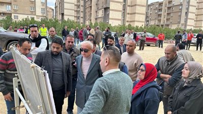  مسؤولو الإسكان يتفقدون المشروعات الجاري تنفيذها  بمدينة حدائق أكتوبر