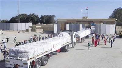 ميناء رفح البري يستقبل 74 جريحا ومرافقا فلسطينيا وإدخال 126 شاحنة لغزة