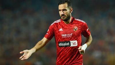 هل يشارك علي معلول أمام مواجهة شباب بلوزداد الجزائري ببطولة دوري أفريقيا؟