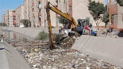 حملة مكبرة لتطهير المجاري المائية بمركز أبوقرقاص بالمنيا