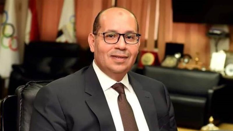 ياسر إدريس رئيس اللجنة