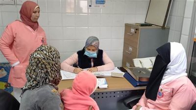 تقديم خدمات طبية بمختلف التخصصات بقافلتين 