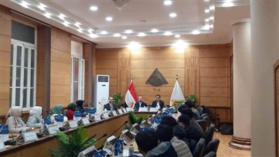 وفد إندونيسي يشارك في دورة تنمية مهارات اللغة العربية بجامعة بنها