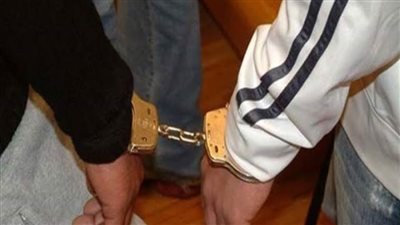   ضبط شخصين لقيامهما بغسـل 12 مليون جنيه من حصيلة الاستيلاء على أموال جمعية للإسكان