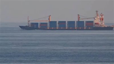 عاجل.. هجوم بمسيرة على سفينة شحن بريطانية غرب الحديدة
