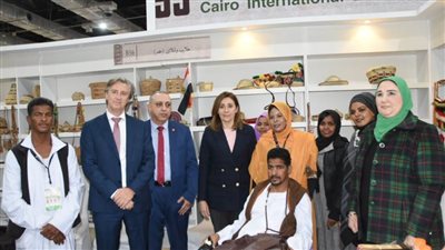 وزيرة الثقافة تستقبل وزيرة التضامن والممثل المقيم لبرنامج الأمم المتحدة بمعرض الكتاب