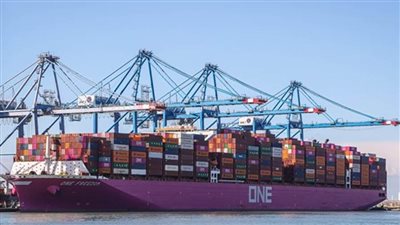 تطوير التعاون بين هيئة ميناء دمياط والخط الملاحي ONE