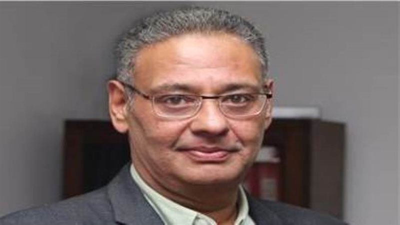 الدكتور علاء عبد