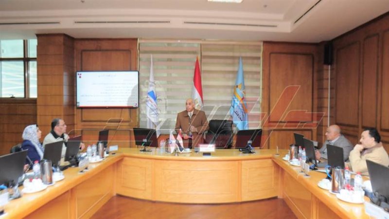 خلال الدورة