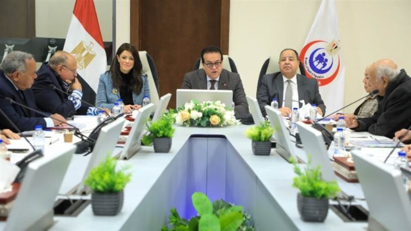 وزراء الصحة والمالية