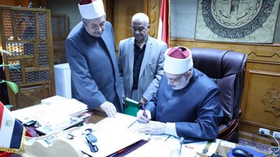 وكيل الأزهر يعتمد نتيجة الشهادتين الابتدائية والإعدادية للفصل الدراسي الأول للعام الدراسي 2023/2024م