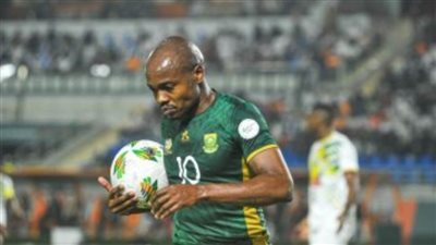 بيرسي تاو يقود هجوم جنوب إفريقيا أمام نيجيريا بكأس أمم إفريقيا