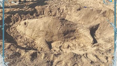 يوم توعوي بمهرجان الرسم على الرمال بشاطئ جليم