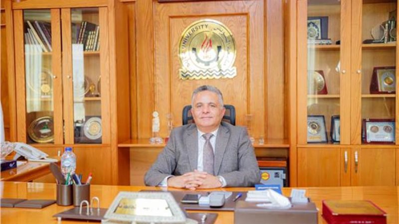 الدكتور أشرف حنيجل