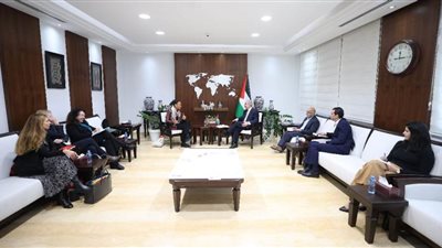 اشتية يدعو لتدخل دولي عاجل لمنع امتداد رقعة العدوان وجرائم الإبادة إلى رفح المكتظة بالنازحين