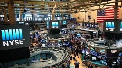 إغلاق معظم مؤشرات أسواق الأسهم الأمريكية مرتفعة