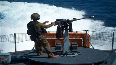 عاجل.. زوارق الاحتلال تقصف أطراف مخيم النصيرات وسط غزة