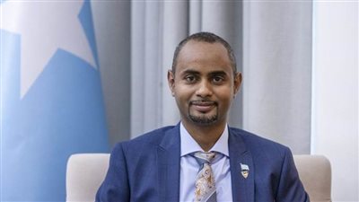وزير الدفاع الصومالي يعزي الإمارات في ضحايا هجوم مقديشيو الإرهابي