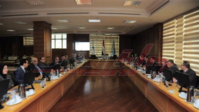 رئيس جامعة كفر الشيخ يتابع انتظام الدراسة بالكليات والمعاهد 