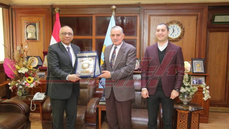 خلال اللقاء