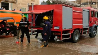 الداخلية تكافح موجة الطقس السيئ.. صور