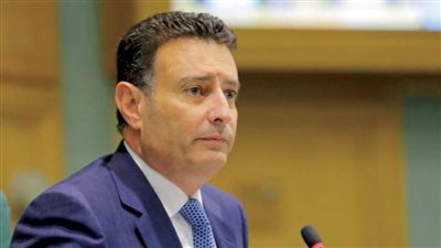 رئيس النواب الأردني يلتقي نظيره الإماراتي لدى وصوله عمان