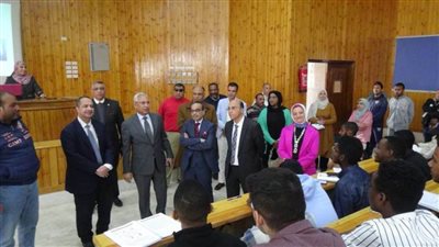رئيس جامعة المنيا يُتابع استعدادات كلية الطب لاستقبال لجان هيئة جودة التعليم