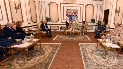 عاجل.. وزير الدفاع والانتاج الحربي يبحث مع وفد من مجلس النواب الأمريكي الأزمة بقطاع غزة