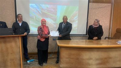 مركزي النخيل ينظم ورشة عمل عن الإدارة المتكاملة للآفات 