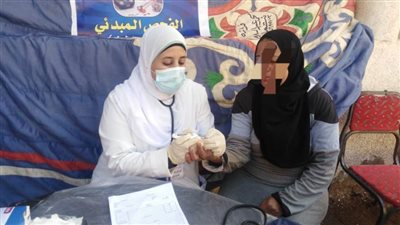 الكشف على ٩٨٦ مواطنا في قافلة طبية مجانية بقرية كفر غرين بالبحيرة 