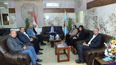 تنفيذًا لمبادرة مصر في قلب التحول الأخضر.. جامعة سوهاج تنطم ندوة تثقيفية عن 