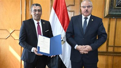ندب الدكتور تامر شوقي وكيلا لشؤون التعليم والطلاب بكلية العلاج الطبيعي بجامعة قناة السويس
