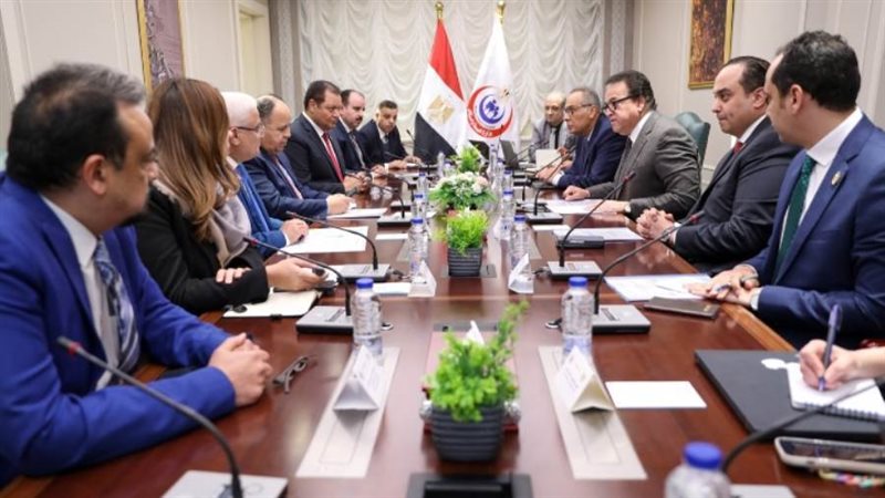 وزيرا الصحة والمالية