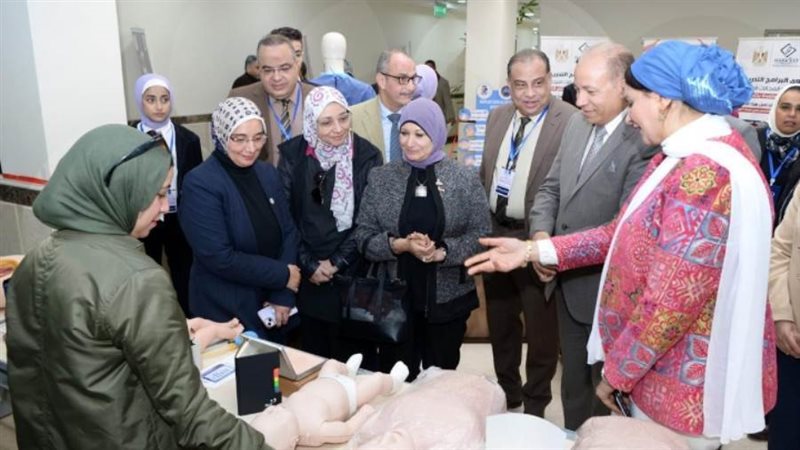 نقيب التمريض بجامعة