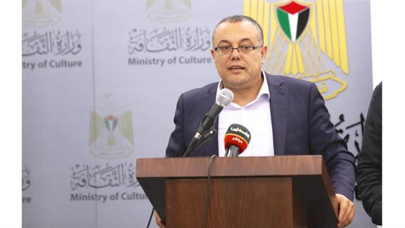 وزير الثقافة الفلسطيني