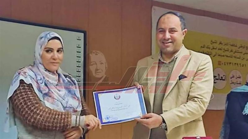 خلال التكريم