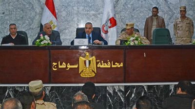 محافظ سوهاج يترأس الاجتماع التحضيري لتنفيذ التدريب العملي المشترك لمواجهة الأزمات والكوارث 