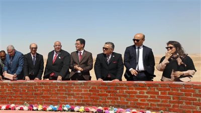 بحضور وزير التعليم العالي..رئيس جامعة أسيوط يشهد إطلاق  مشروع أرض الجامعات المصرية بالوادي الجديد