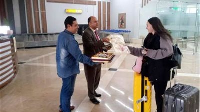 مطار العلمين الدولى يستقبل طائرة قادمة من بيلا روسيا على متنها 115 سائحا