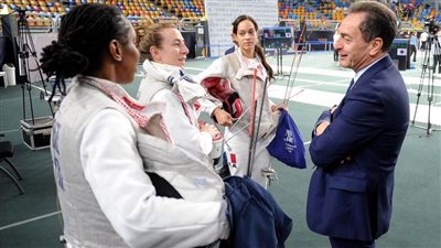 سفير فرنسا يحضر اليوم الختامي لكأس العالم لسلاح الشيش بالقاهرة