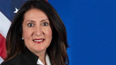 السفيرة الأمريكية: واشنطن الوجهة الأولى في التعليم العالي لملايين الشباب من جميع أنحاء العالم