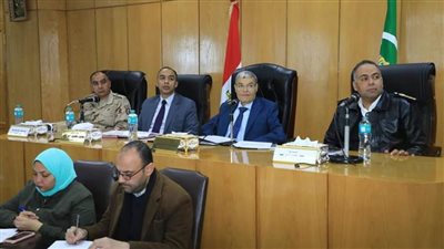 محافظ المنيا: معارض 