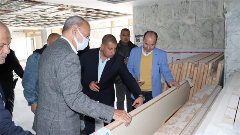 تفقد الأعمال الإنشائية